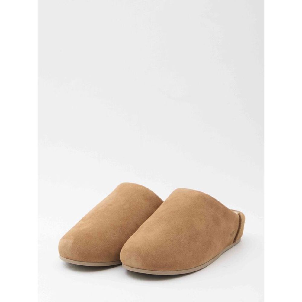 Ugg Women Elea Slip-On Ugg - Picture 2 of 5